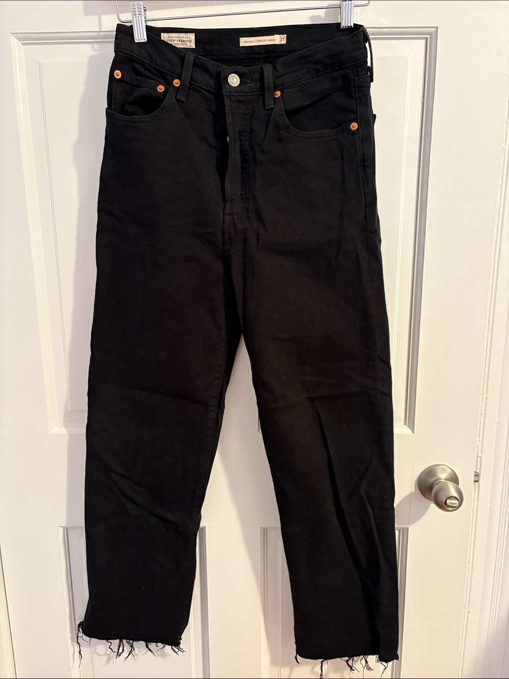 Levi’s Black Jeans Ribcage Straight Ankle with Raw Hem